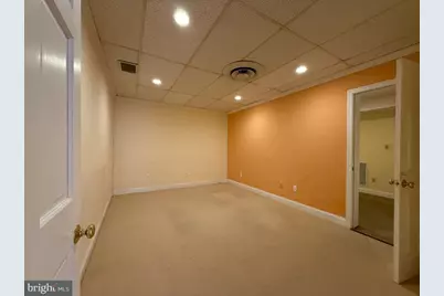 4708 Wisconsin Avenue NW #2, Washington, DC 20016 - Photo 8