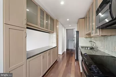 1675 Wisconsin Avenue NW, Washington, DC 20007 - Photo 4