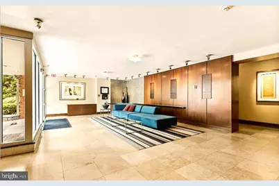 2725 39th Street NW #509, Washington, DC 20007 - Photo 2