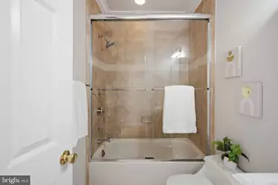 1502 17th St NW, Washington, DC 20036 - Photo 18