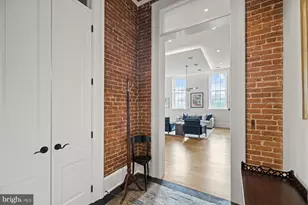 725 5th St SE, Washington, DC 20003 - Photo 2