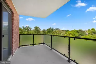 4201 Cathedral Ave NW, Washington, DC 20016 - Photo 12