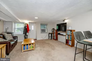 1221 E St SE, Washington, DC 20003 - Photo 28