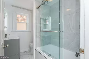 1221 E St SE, Washington, DC 20003 - Photo 20