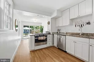 3313 Q St NW, Washington, DC 20007 - Photo 10