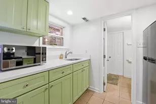 3313 Q St NW, Washington, DC 20007 - Photo 40