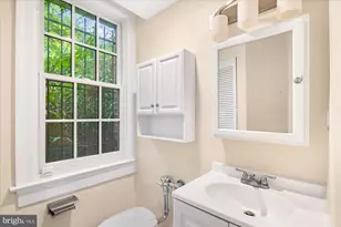 1661 Crescent Pl NW, Washington, DC 20009 - Photo 22