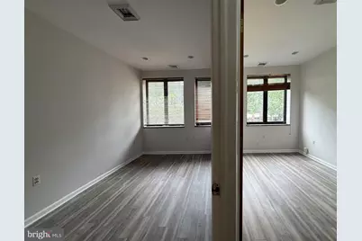 4716 Wisconsin Avenue NW, Washington, DC 20016 - Photo 10