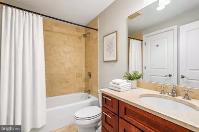 215 I Street NE #103, Washington, DC 20002 - Photo 12