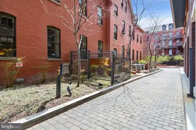 215 I Street NE #103, Washington, DC 20002 - Photo 30