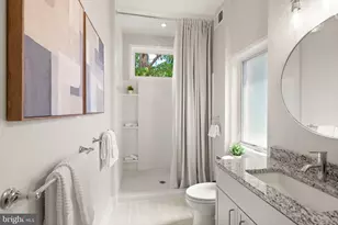 332 11th St SE, Washington, DC 20003 - Photo 12