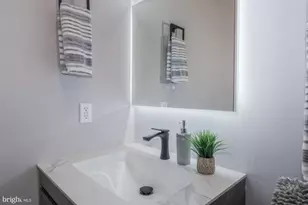 1332 G St SE, Washington, DC 20003 - Photo 38