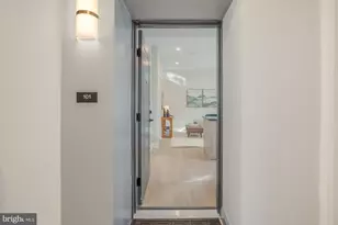 933 N St NW, Washington, DC 20001 - Photo 2