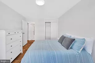 2401 H St NW, Washington, DC 20037 - Photo 16