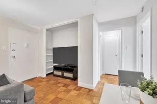2401 H St NW, Washington, DC 20037 - Photo 4