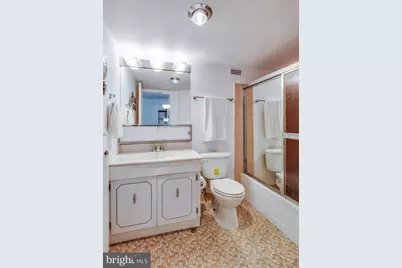 2201 L Street NW #412, Washington, DC 20037 - Photo 8