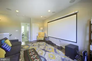 719 Parkside Pl NE, Washington, DC 20019 - Photo 32