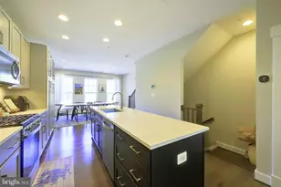 719 Parkside Pl NE, Washington, DC 20019 - Photo 12