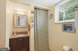 6411 33rd St NW, Washington, DC 20015 - Photo 26