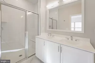 945 Sycamore Dr SE, Washington, DC 20032 - Photo 26