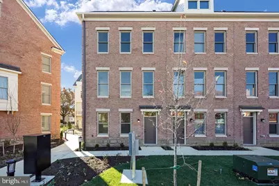 945 Sycamore Dr SE, Washington, DC 20032 - Photo 2