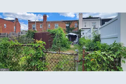 218 35th Street NE, Washington, DC 20019 - Photo 2