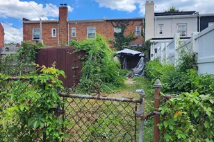 218 35th St NE, Washington, DC 20019 - Photo 2