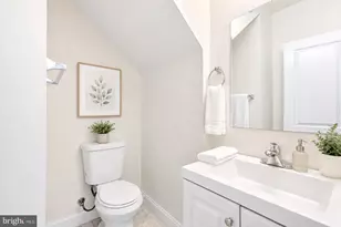 113 15th St SE, Washington, DC 20003 - Photo 6