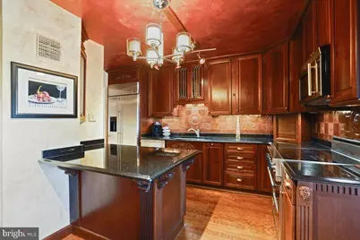 800 25th Street NW #504, Washington, DC 20037 - Photo 18