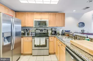 777 7th St NW, Washington, DC 20001 - Photo 16