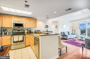 777 7th St NW, Washington, DC 20001 - Photo 16