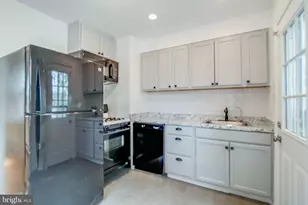 421 Jefferson St NE, Washington, DC 20011 - Photo 12