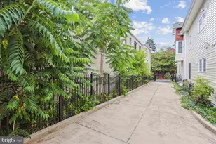 3350 17th St NW, Washington, DC 20010 - Photo 28