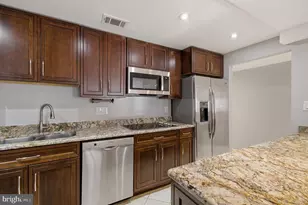 2117 S St NW, Washington, DC 20008 - Photo 34