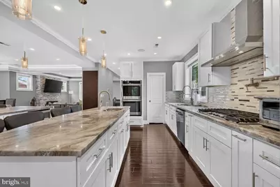3717 30th Place NE, Washington, DC 20018 - Photo 10