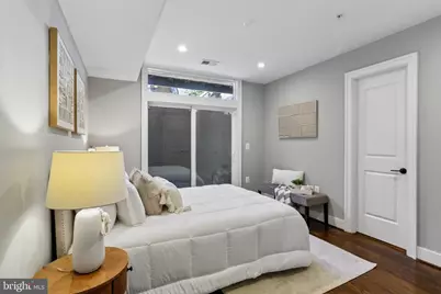 1311 K SE #1, Washington, DC 20003 - Photo 14