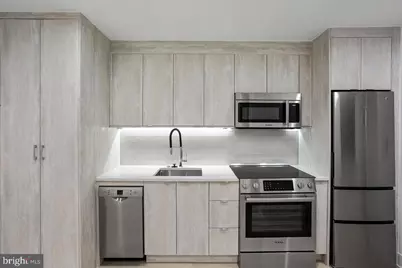 4 R Street NW #4, Washington, DC 20001 - Photo 4