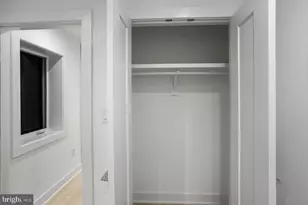4 R St NW, Washington, DC 20001 - Photo 32
