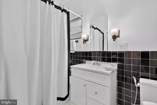 4000 Cathedral Ave NW, Washington, DC 20016 - Photo 18