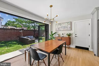 655 E Street SE, Washington, DC 20003 - Photo 6