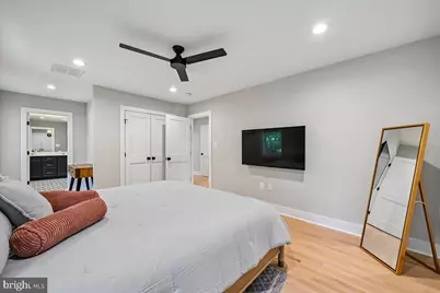 655 E Street SE, Washington, DC 20003 - Photo 14