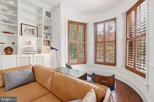 210 8th St SE, Washington, DC 20003 - Photo 10