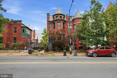 210 8th Street SE, Washington, DC 20003 - Photo 2