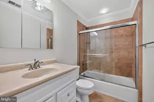 5038 Sherier Pl NW, Washington, DC 20016 - Photo 20