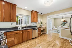 8226 West Beach Dr NW, Washington, DC 20012 - Photo 18