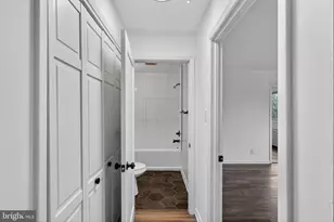 4570 MacArthur Blvd NW, Washington, DC 20007 - Photo 14