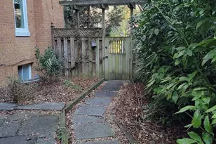 1418 44th St NW, Washington, DC 20007 - Photo 2