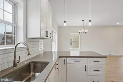 1992 Retta Gilliam Court SE, Washington, DC 20020 - Photo 4