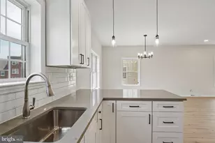 1992 Retta Gilliam Ct SE, Washington, DC 20020 - Photo 4