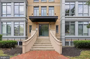 435 R St NW, Washington, DC 20001 - Photo 2